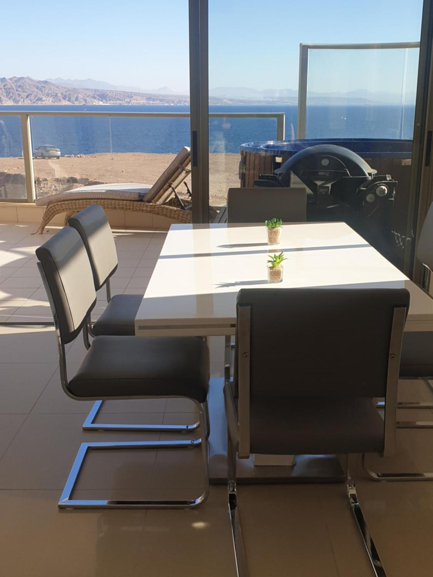 Top-Luxury Exclusive Аpt With Jacuzzi In Front Of The Sea Eilat Buitenkant foto