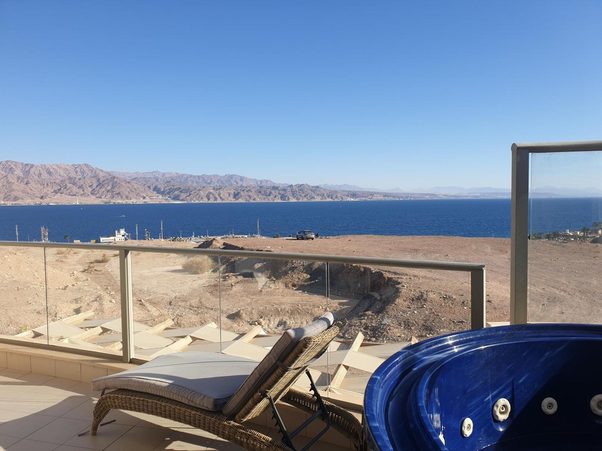 Top-Luxury Exclusive Аpt With Jacuzzi In Front Of The Sea Eilat Buitenkant foto
